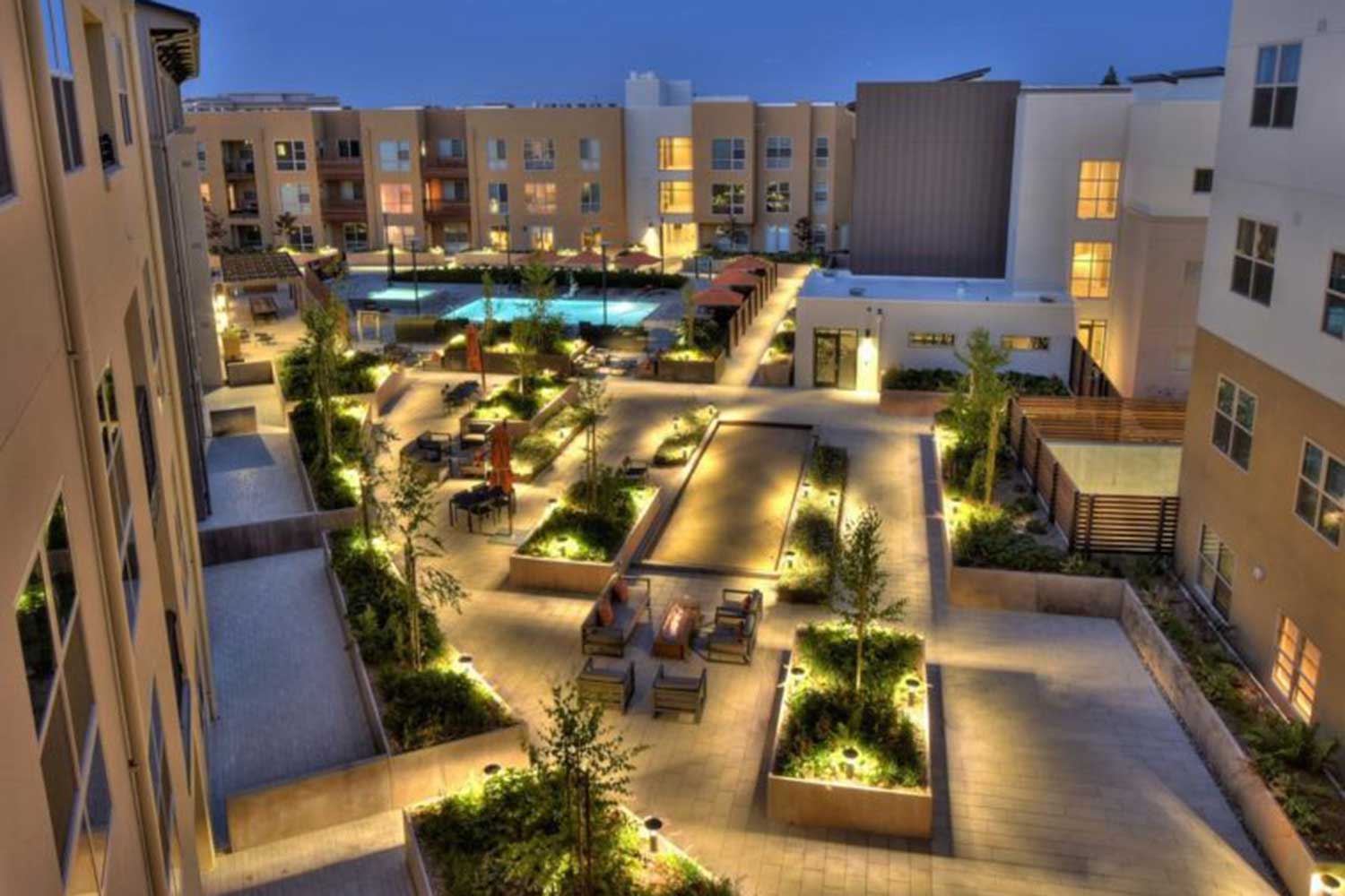 Exterior Penthouse Apartment Design With A Fire Pit Reference: Corten Steel Fire Pits San Mateo Boutique Apartments