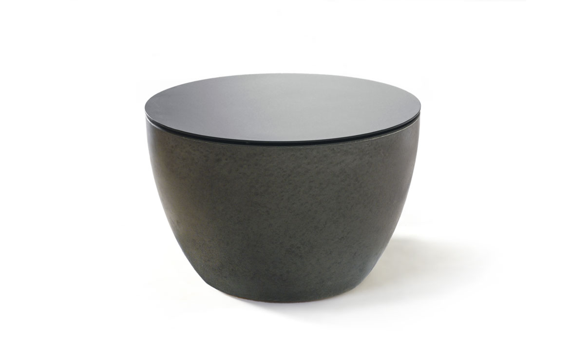 Soba charcoal table black