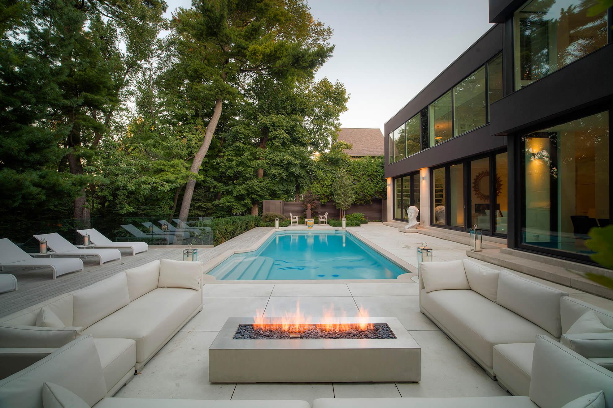 Contemporary Fire Pit Ideas for Outdoor Living