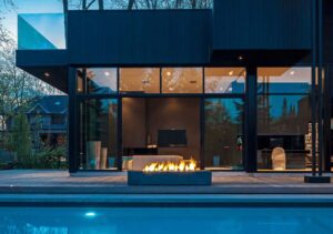 12 Poolside Fire Pit Ideas to Energize Your Outdoor Space